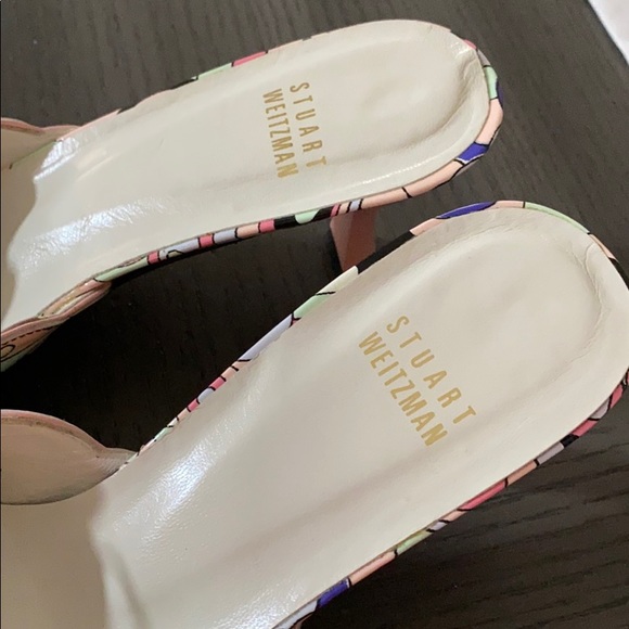 Stuart Weitzman Abstract Scallop Edge Slide Mule - Picture 4 of 7